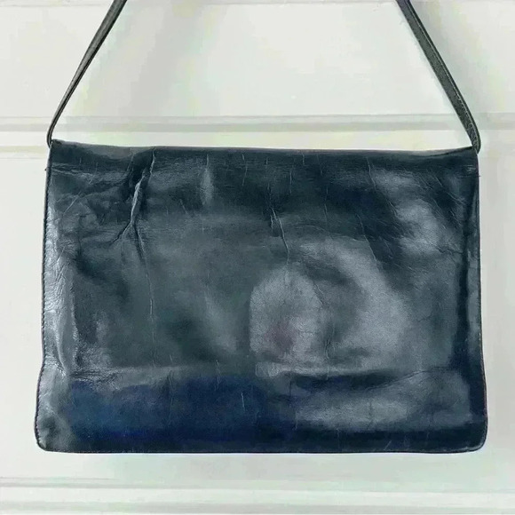 VINTAGE LEATHER SHOULDER BAG  GOLD HARDWARE - Picture 13 of 13